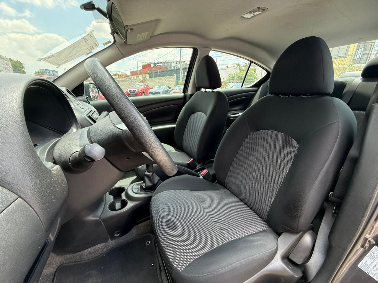 2020 Nissan V-Drive 1.6 A/C  Mt