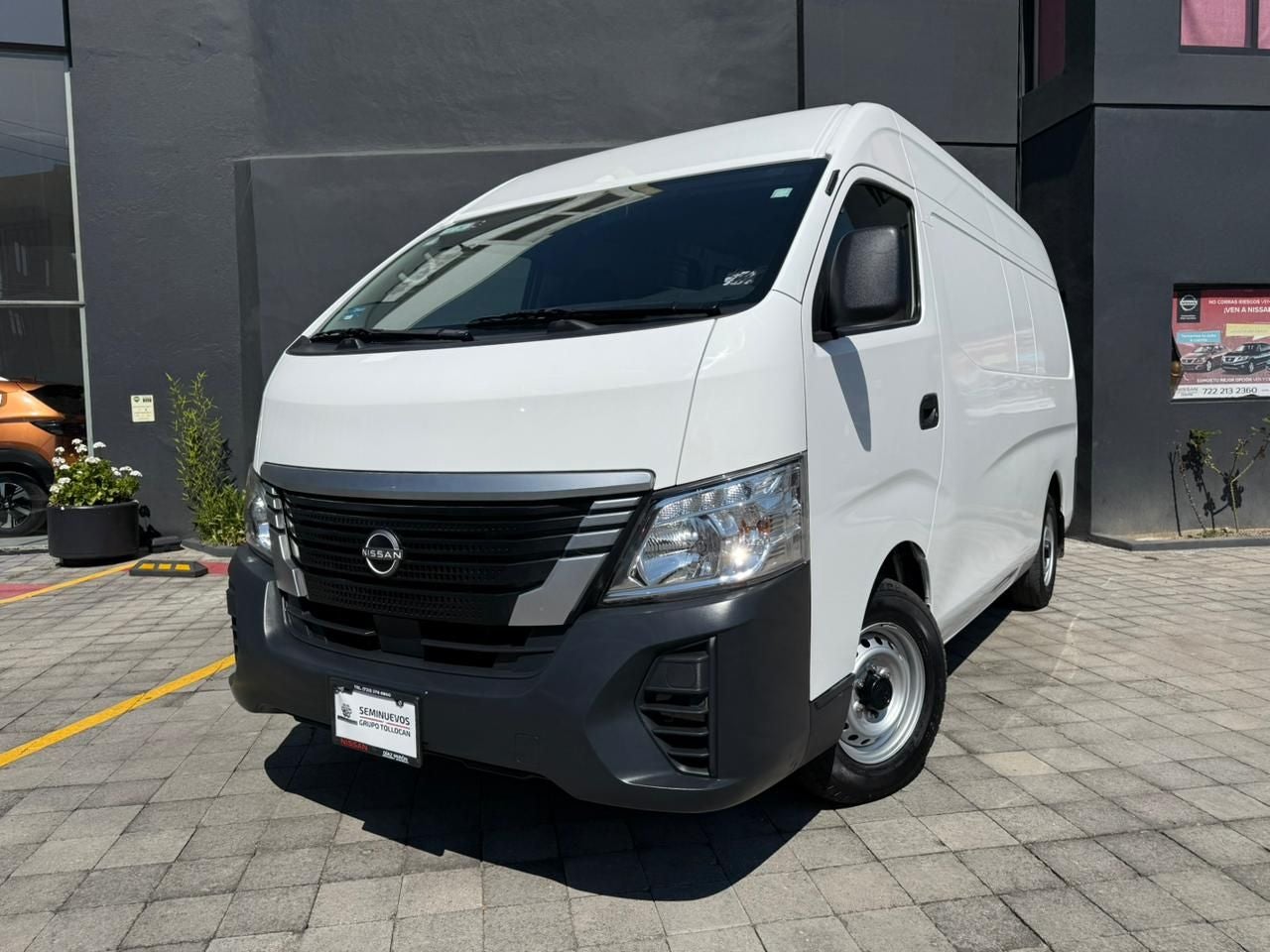2024 Nissan Urvan 2.5 Panel Amplia AA Mt