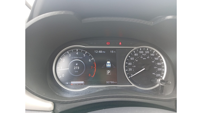 2021 Nissan Versa 1.6 Platinum Piel At