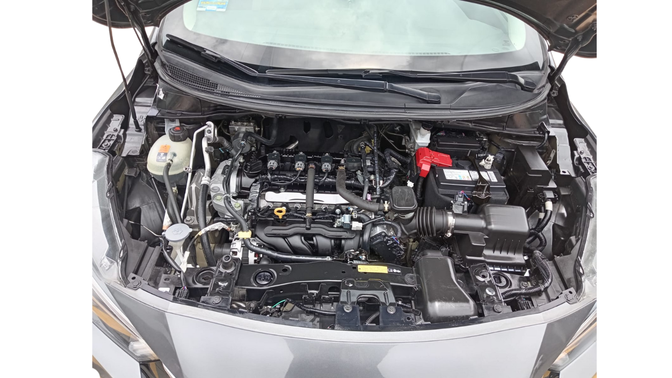 2021 Nissan Versa 1.6 Platinum Piel At