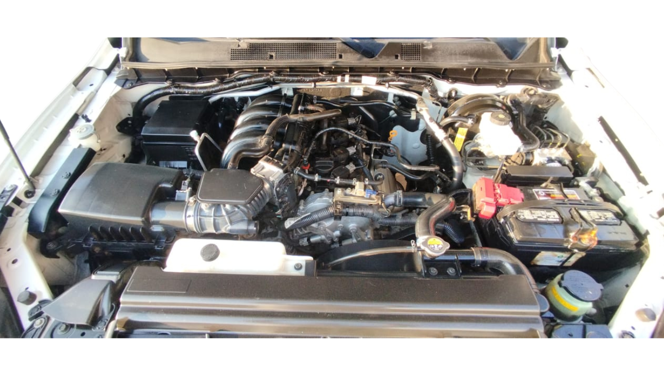 2020 Nissan NP300 Doble Cabina 2.5 SE Paq Seguridad Mt