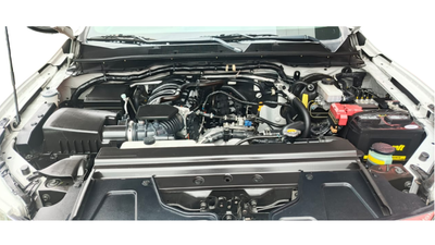 2020 Nissan NP300 Doble Cabina 2.5 SE Paq Seguridad Mt