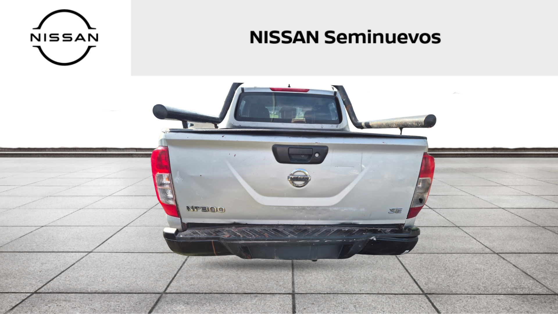 2020 Nissan NP300 Doble Cabina 2.5 SE Paq Seguridad Mt