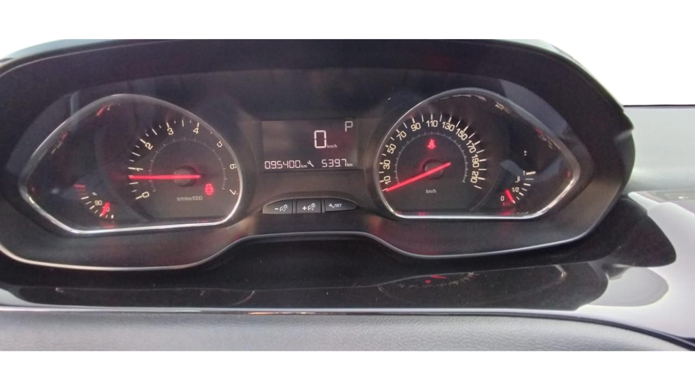 2015 Peugeot 208 1.6 Feline 5p At